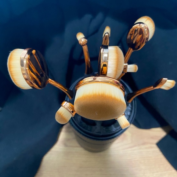 Make up brushes - Picture 3 of 3